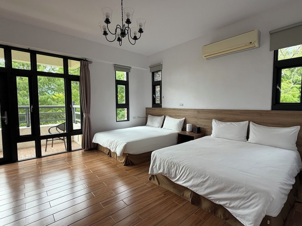 Simple Life B&B 30/67