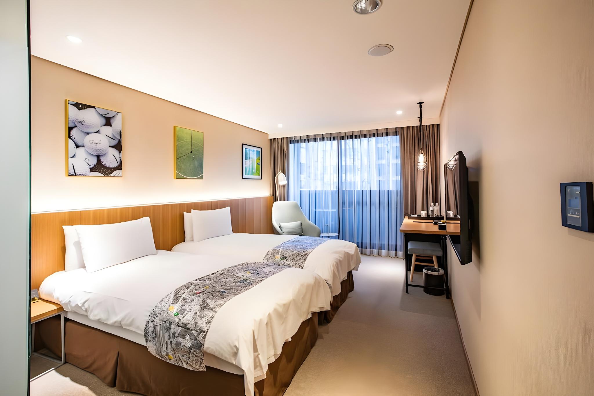 Standard, Twin Beds