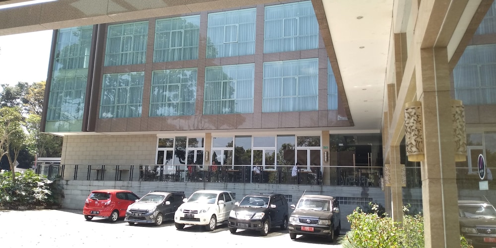 Novena Hotel 55/61