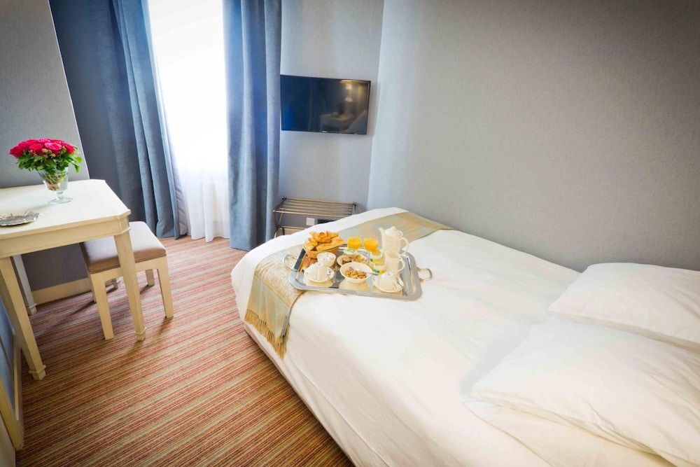 Hotel Champerret Heliopolis 12/48