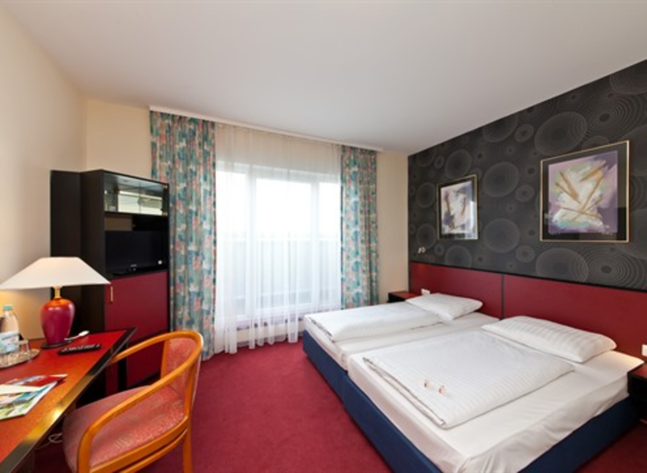 غرفة قياسية بسرير مزدوج، Hotel Aviva Neue Messe 2/2