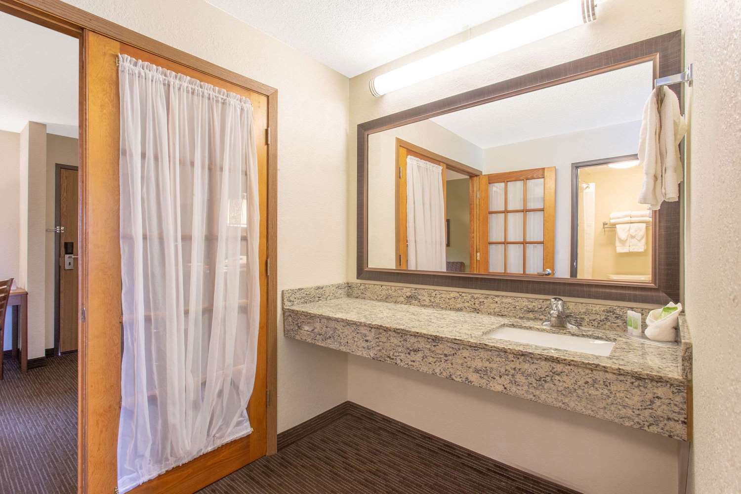 AmericInn by Wyndham Calumet 19/19