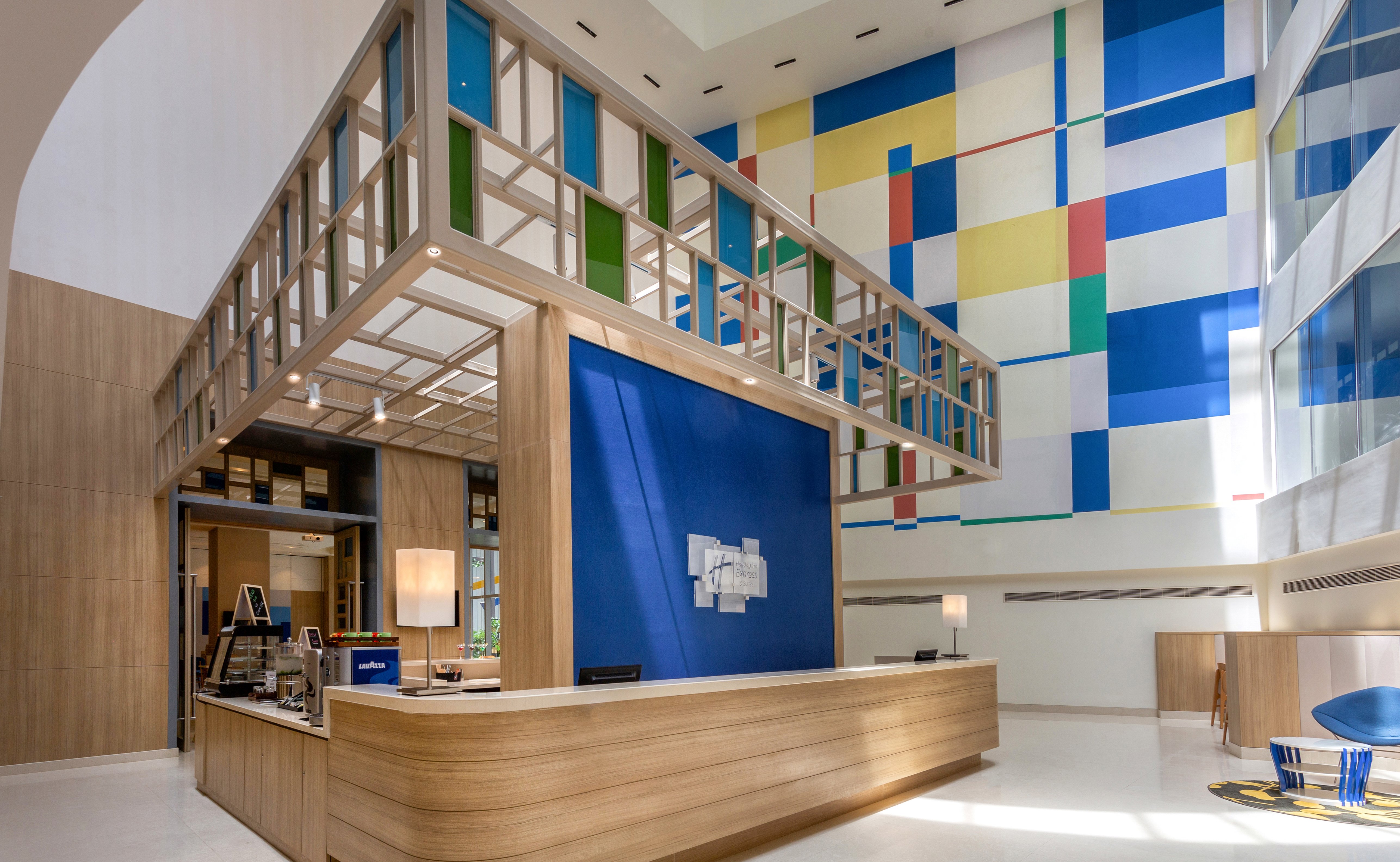 Holiday Inn Express And Suites Bengaluru Old Madras Road 6/59