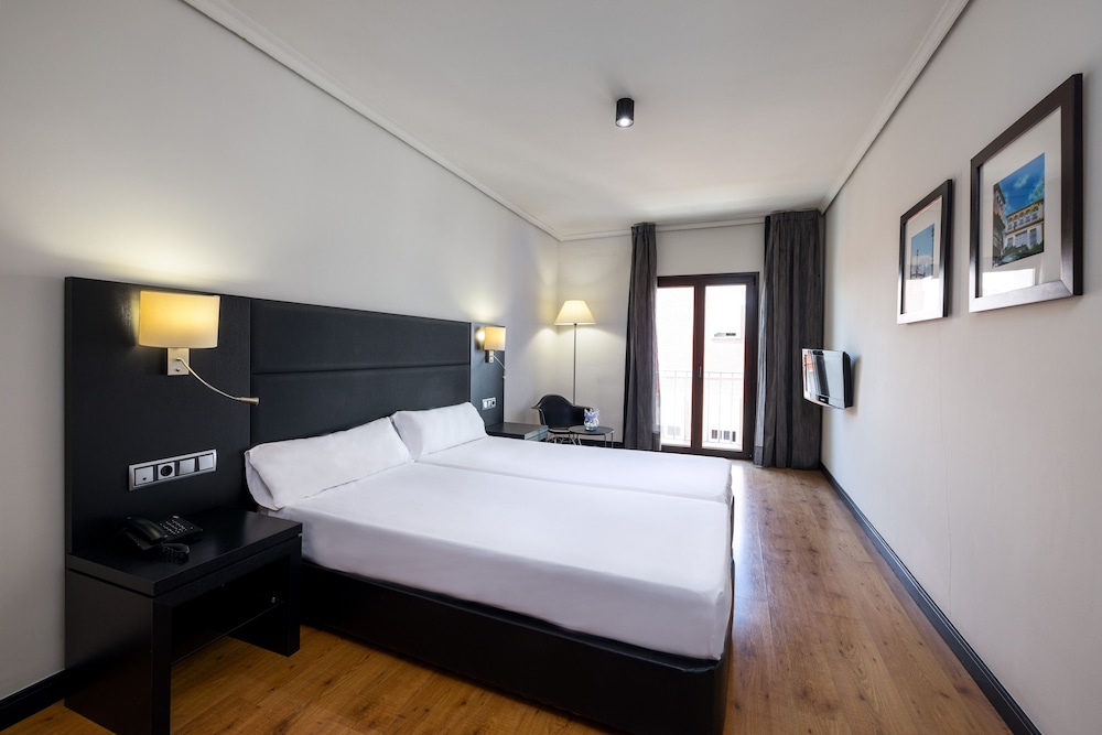 ECONOMY, DOUBLE BED