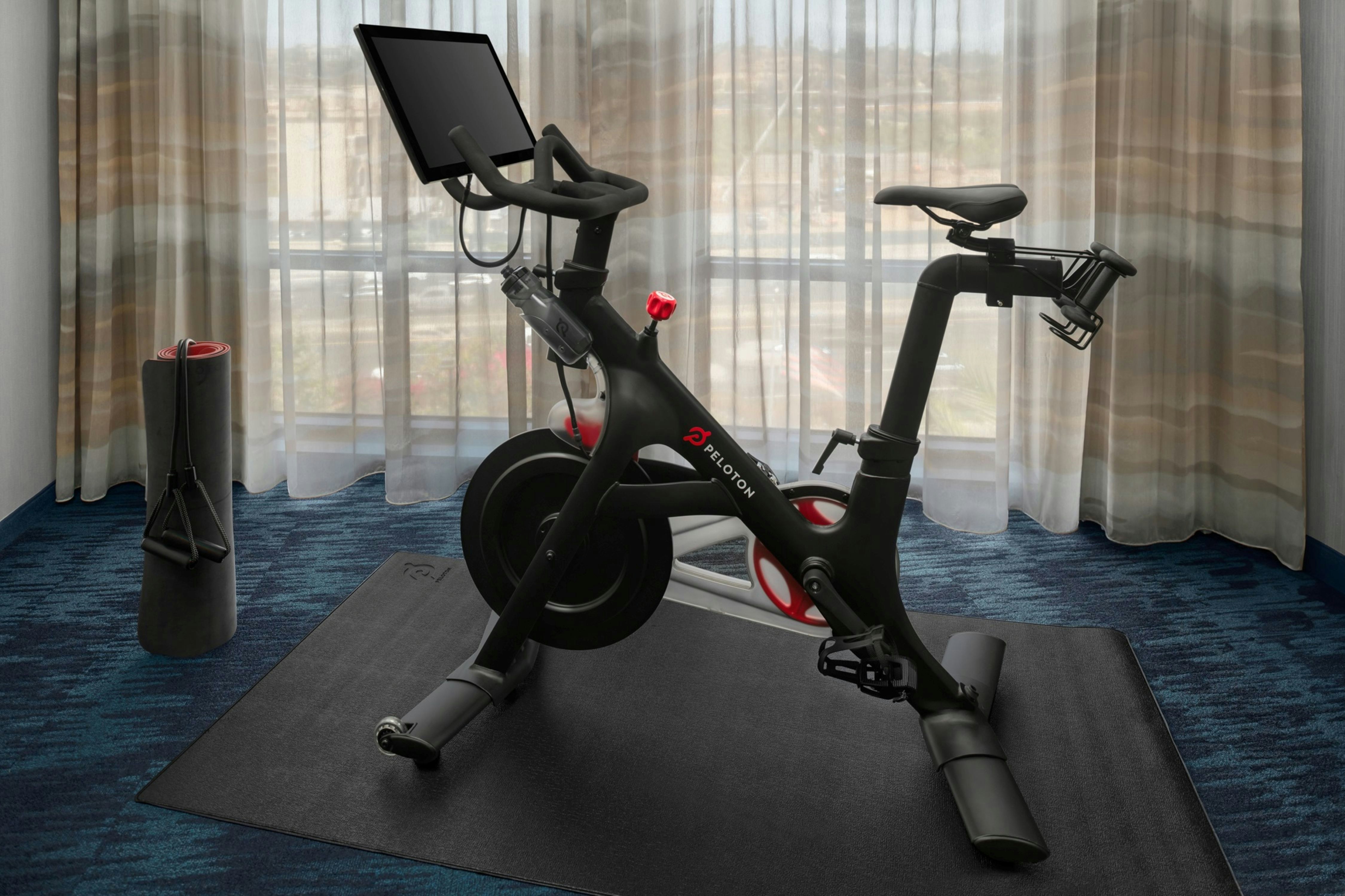 1 Bedroom, Suite, 2 Queen Beds, Peloton