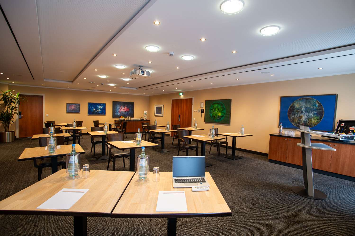 Best Western Premier Airporthotel Fontane Berlin 55/63
