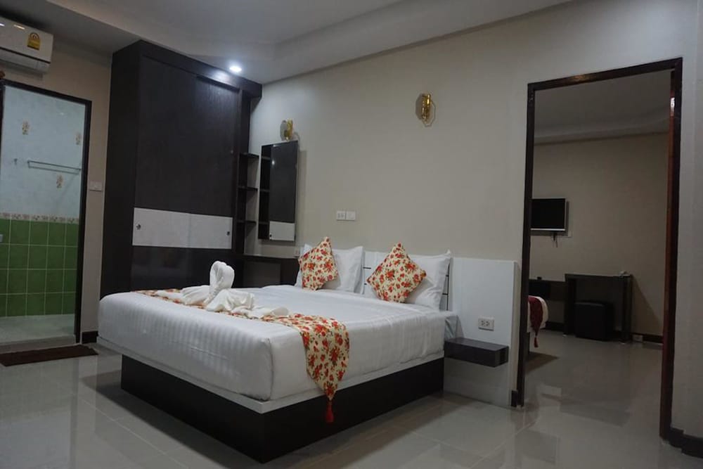 Gold Airport Suites 19/66