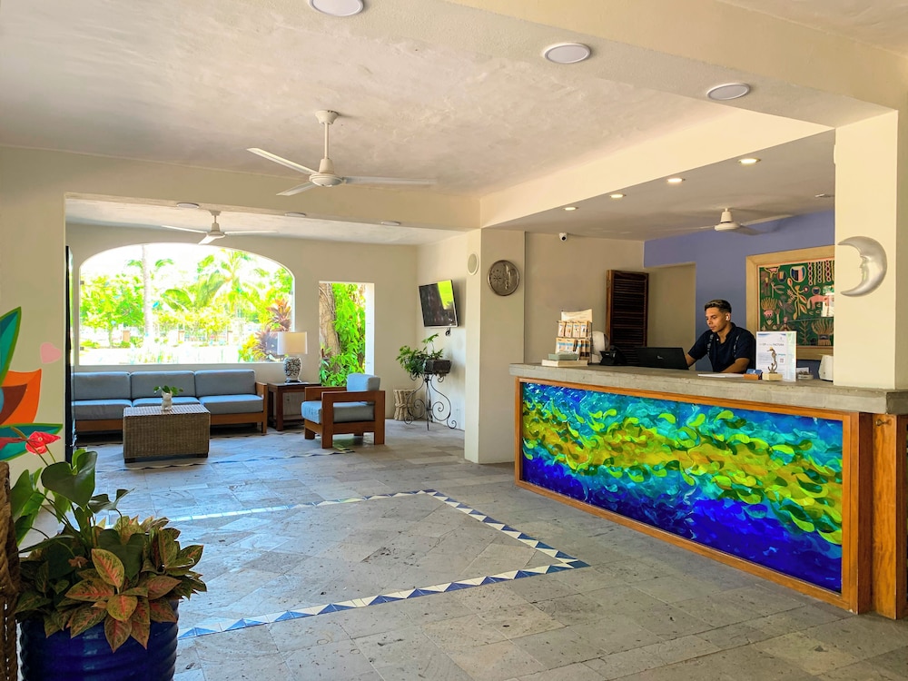 Puerto de Luna All Suites Hotel 12/63