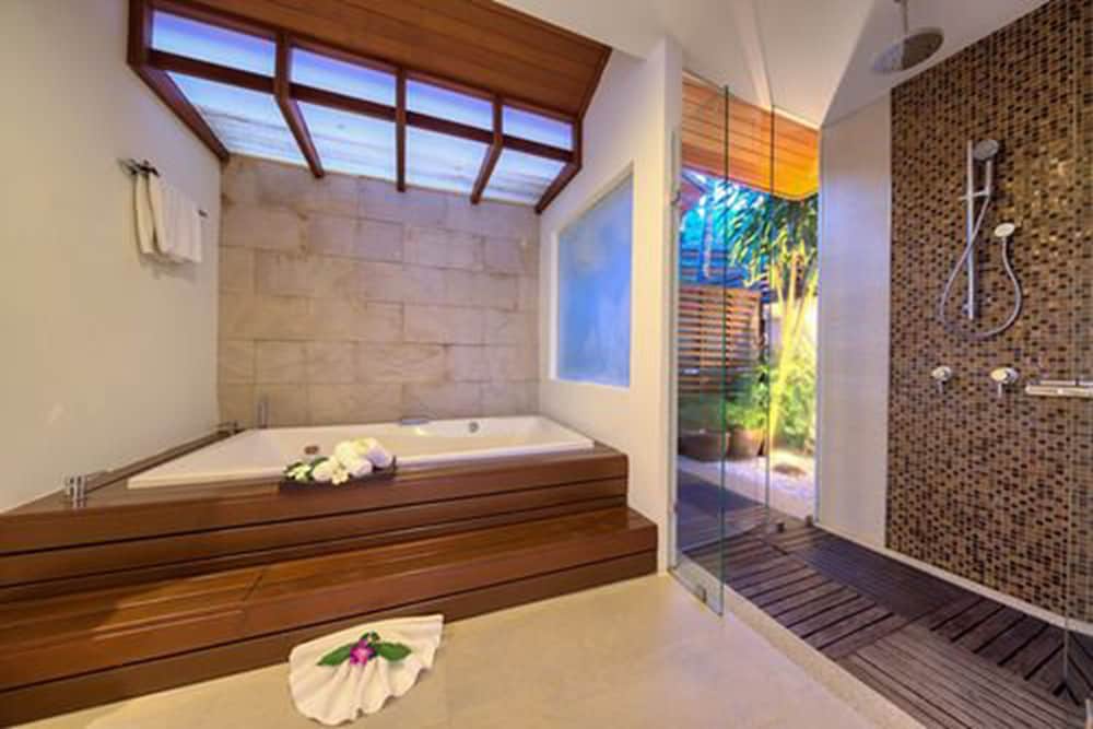Baan Feung Fah 64/84