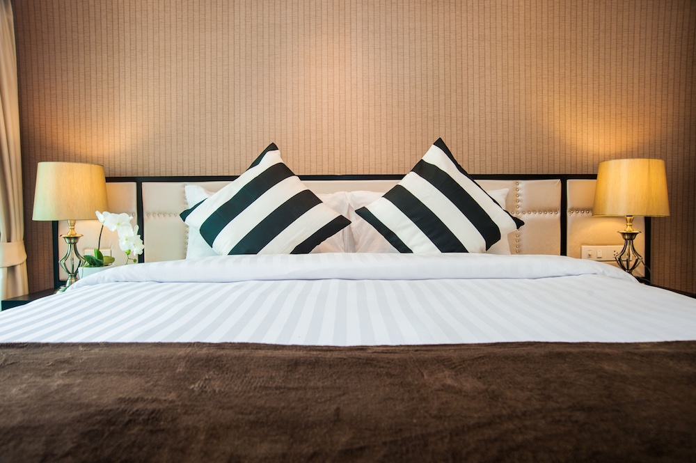 The Title KR Beach Condotel Rawai Phuket 7/37