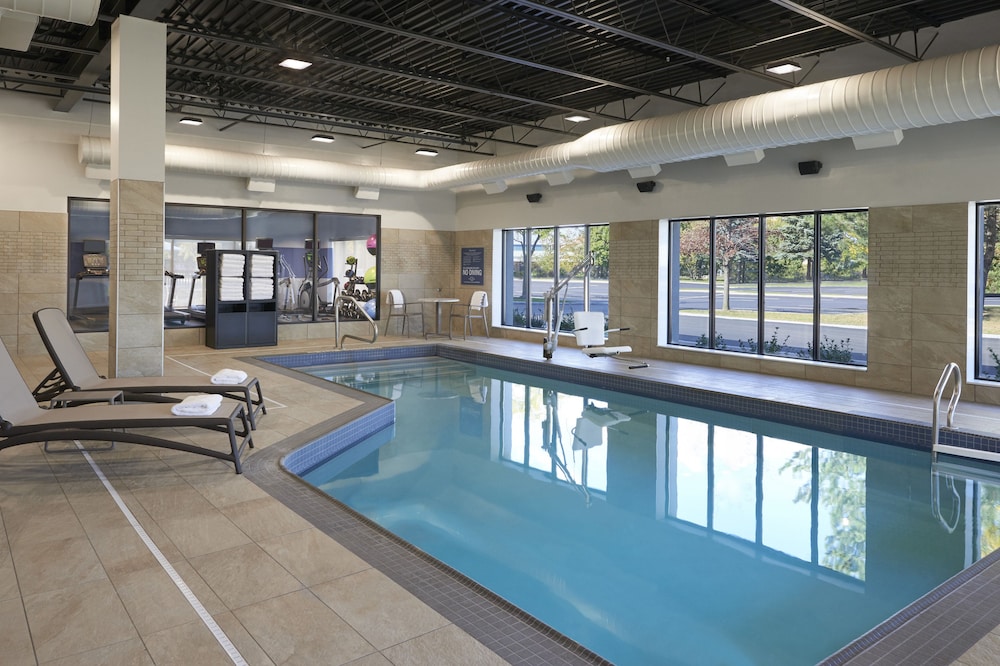 Four Points By Sheraton Hamilton Stoney Creek in HAMILTON