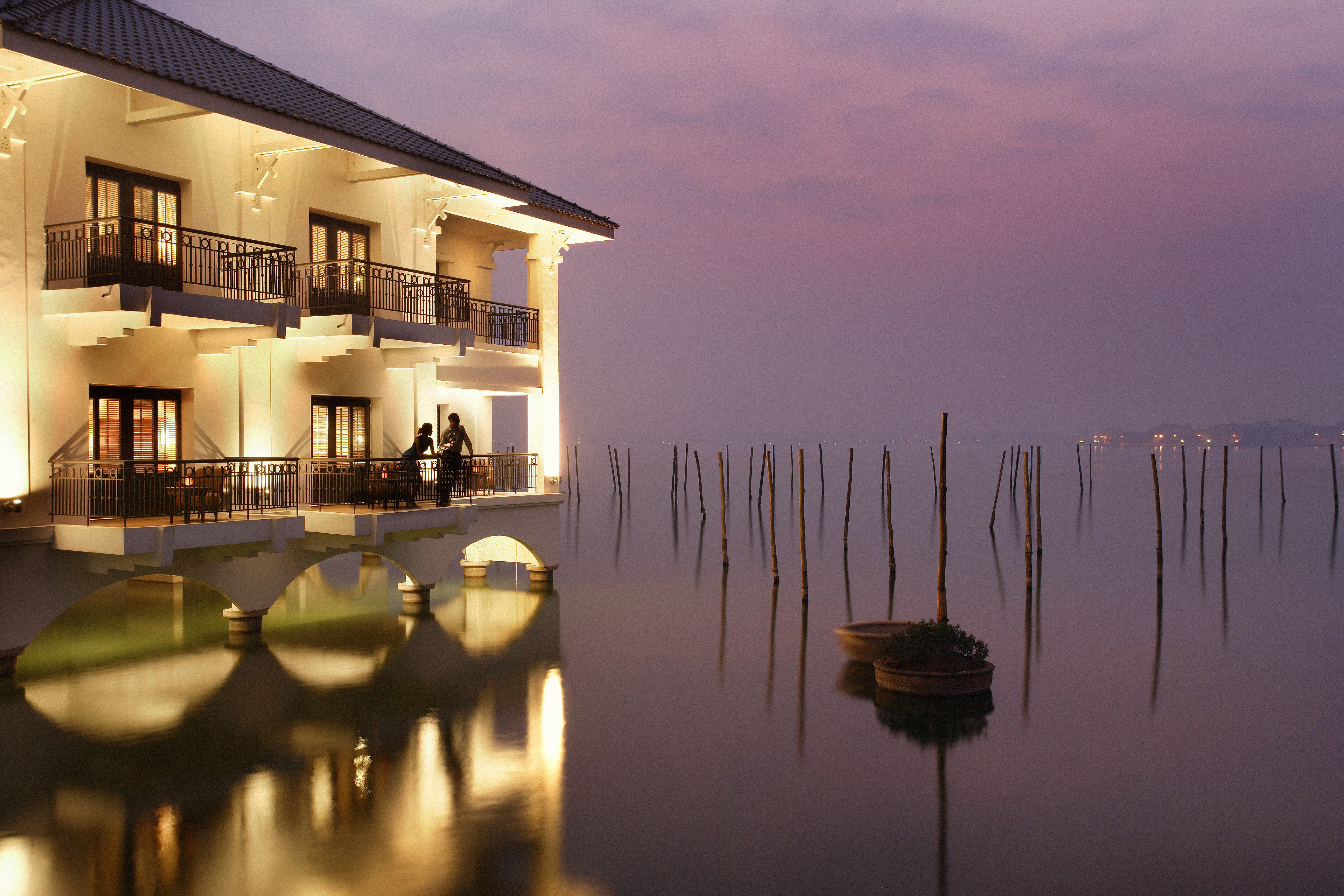 Intercontinental Hanoi Westlake 4/78