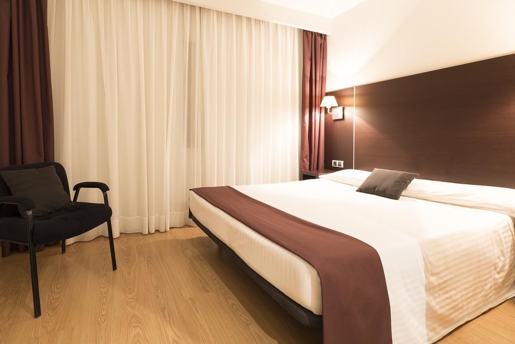 Hotel Plazaola 11/38