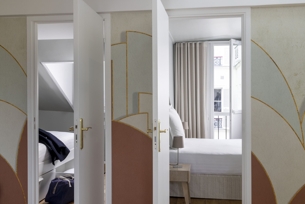 Yuna Blanche Serviced Apartments 12/71