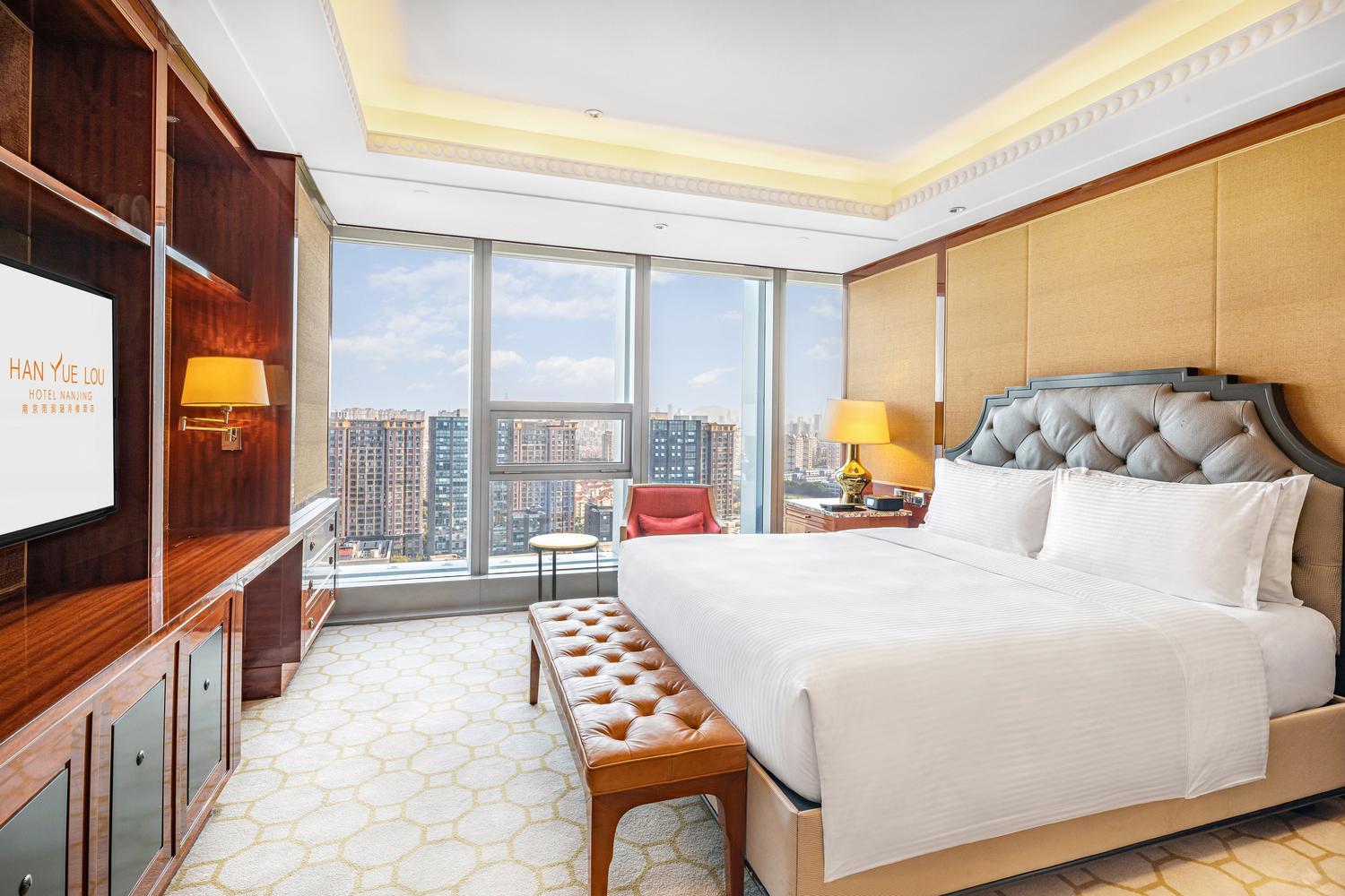 غرفة ديلوكس بسرير كينج وسرير كوين، Han Yue Lou Hotel Nanjing - A Solís Managed Hotel 2/3