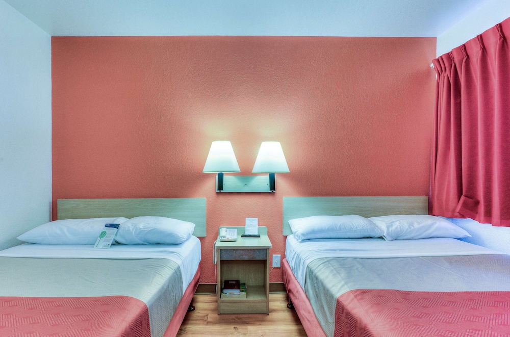Motel6 Tigard, OR - Portland South - Lake Oswego 26/59