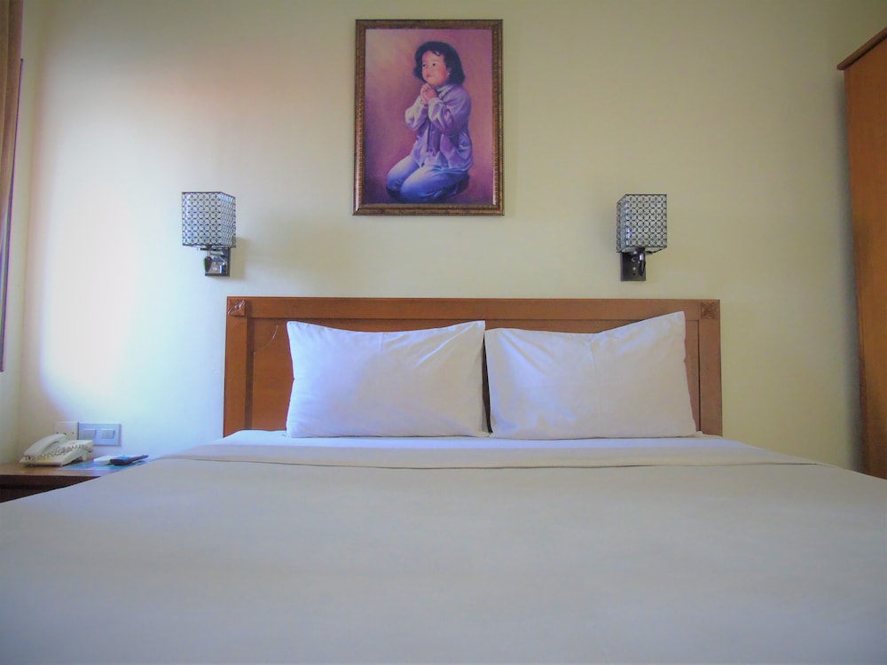 Pia Hotel Cirebon 9/15