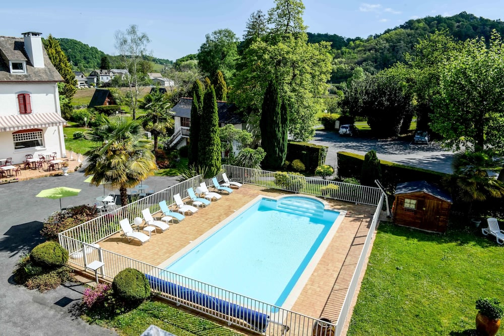 HOTEL LE VIEUX LOGIS 30/34