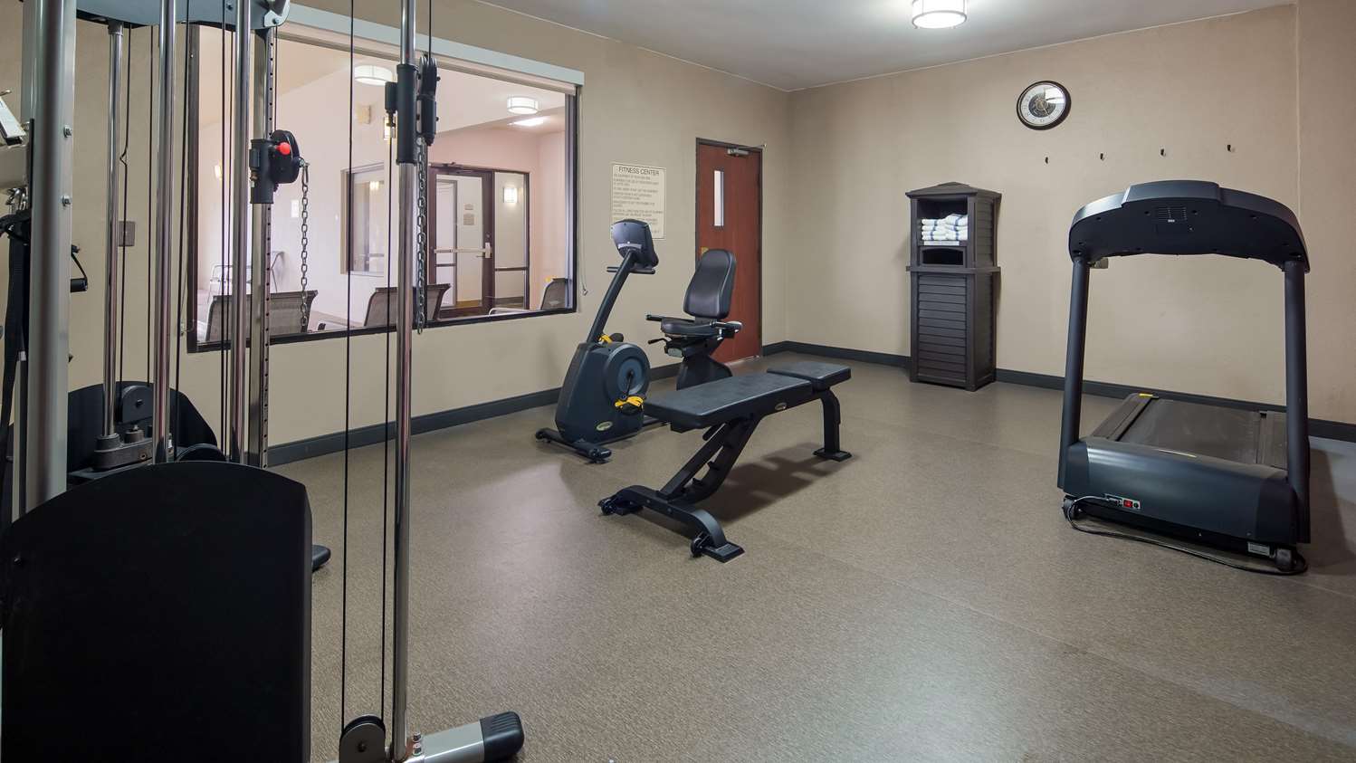 Best Western Granbury Inn & Suites 23/36