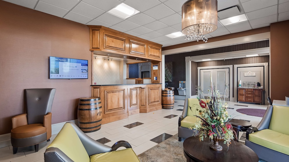 Best Western Fayetteville Inn 36/42