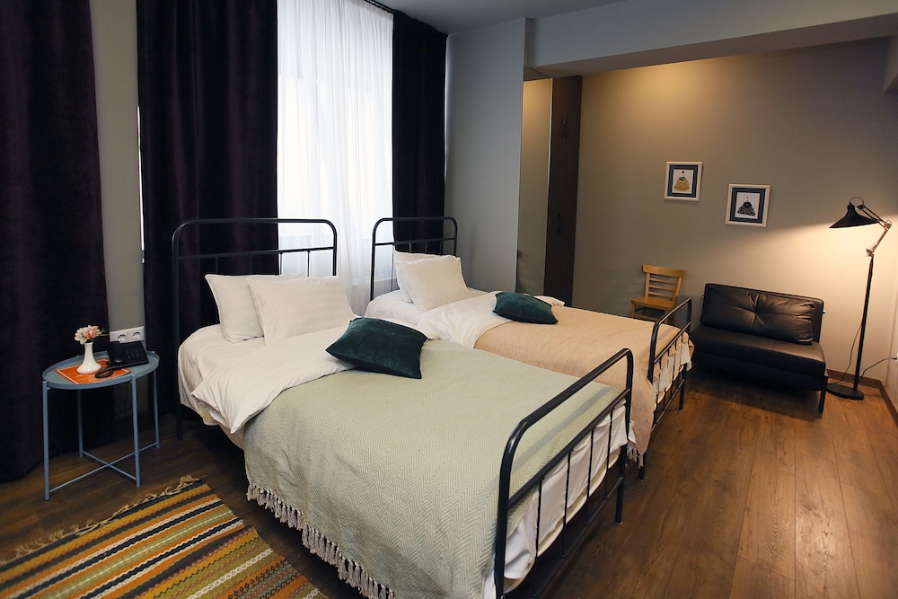 L M Club Hotel, Tbilisi 20/51