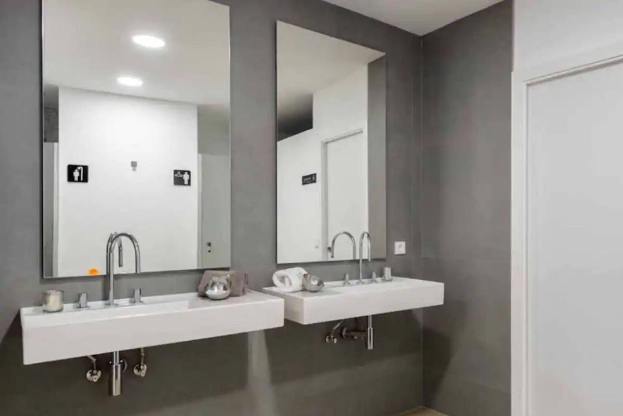 Cenit Apartments 51/55