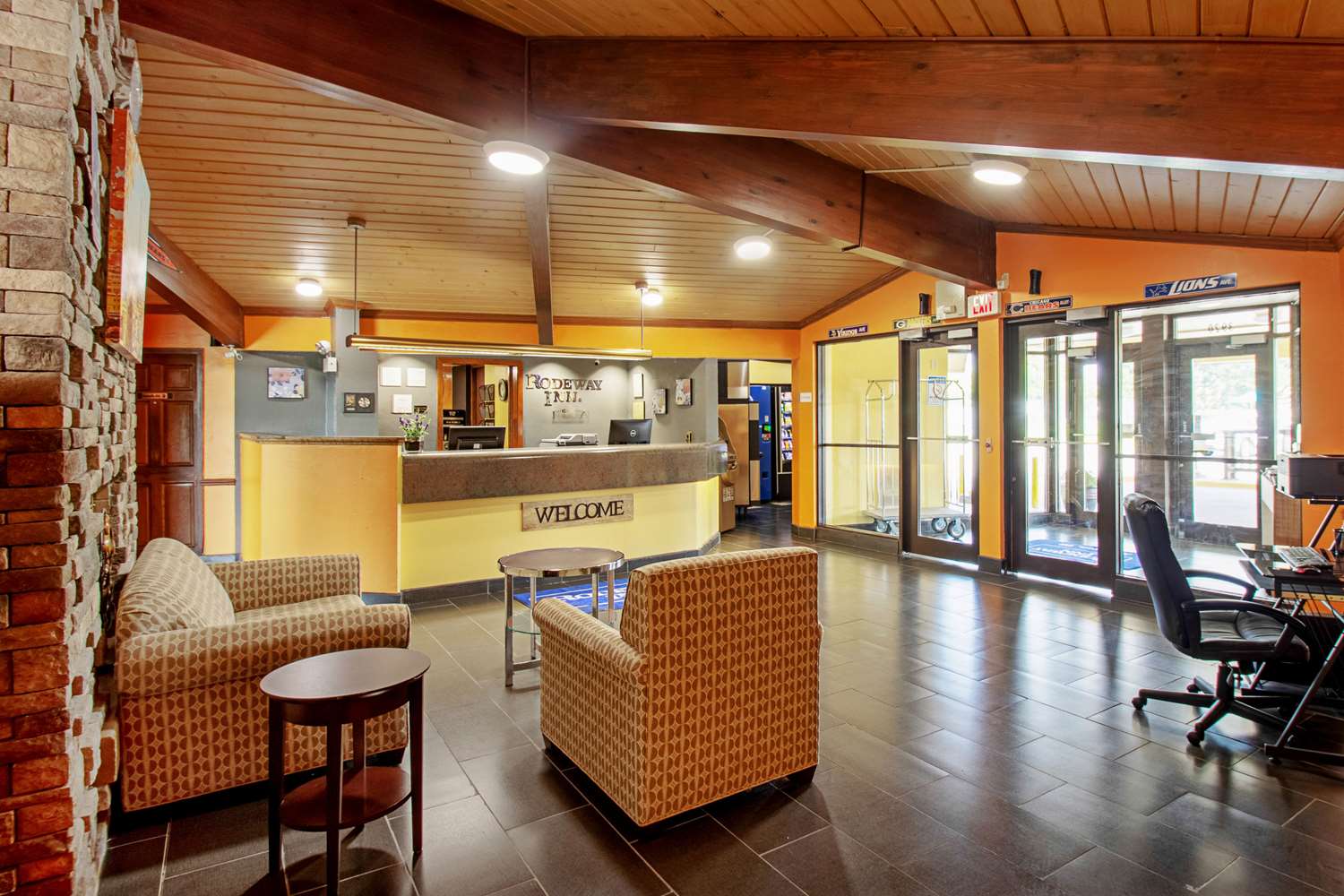 Travelodge by Wyndham Appleton (Wi) 13/18
