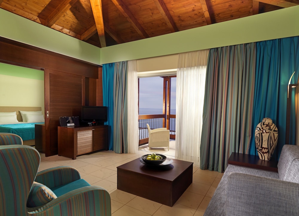 Apostolata Island Resort and Spa 45/71