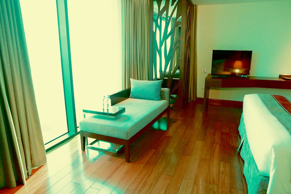 Summer Cua Lo Hotel 8/22