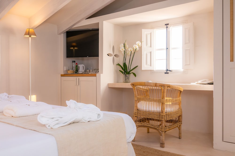 Yartan Boutique Hotel 21/28