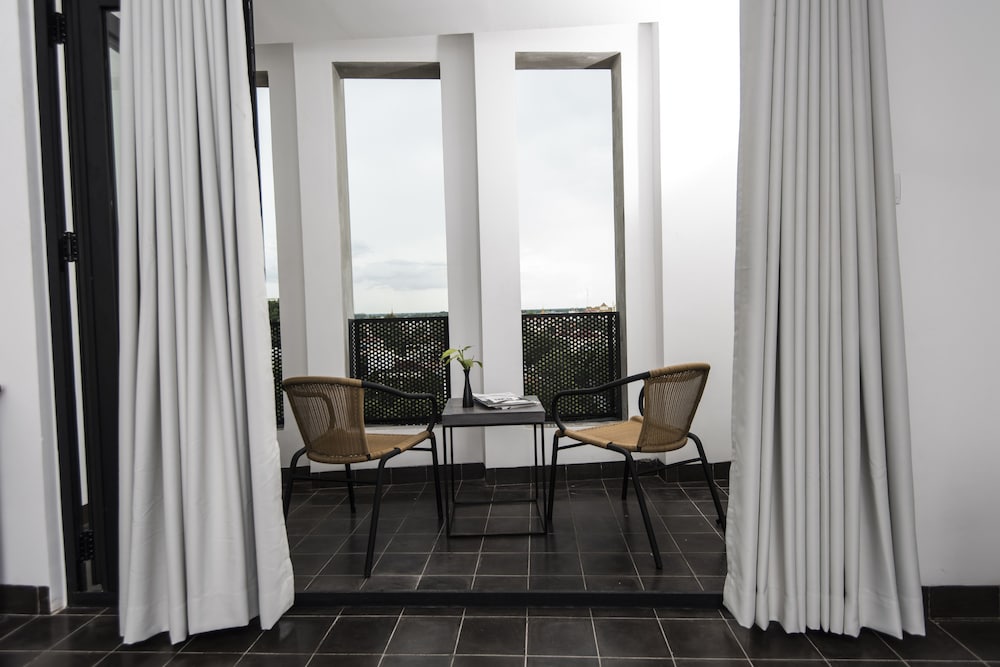 Aquarius Hotel Urban Resort Phnom Penh 50/66