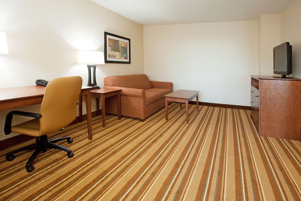 Holiday Inn Express Hotel and Suites Los Alamos Entrada Park 60/73