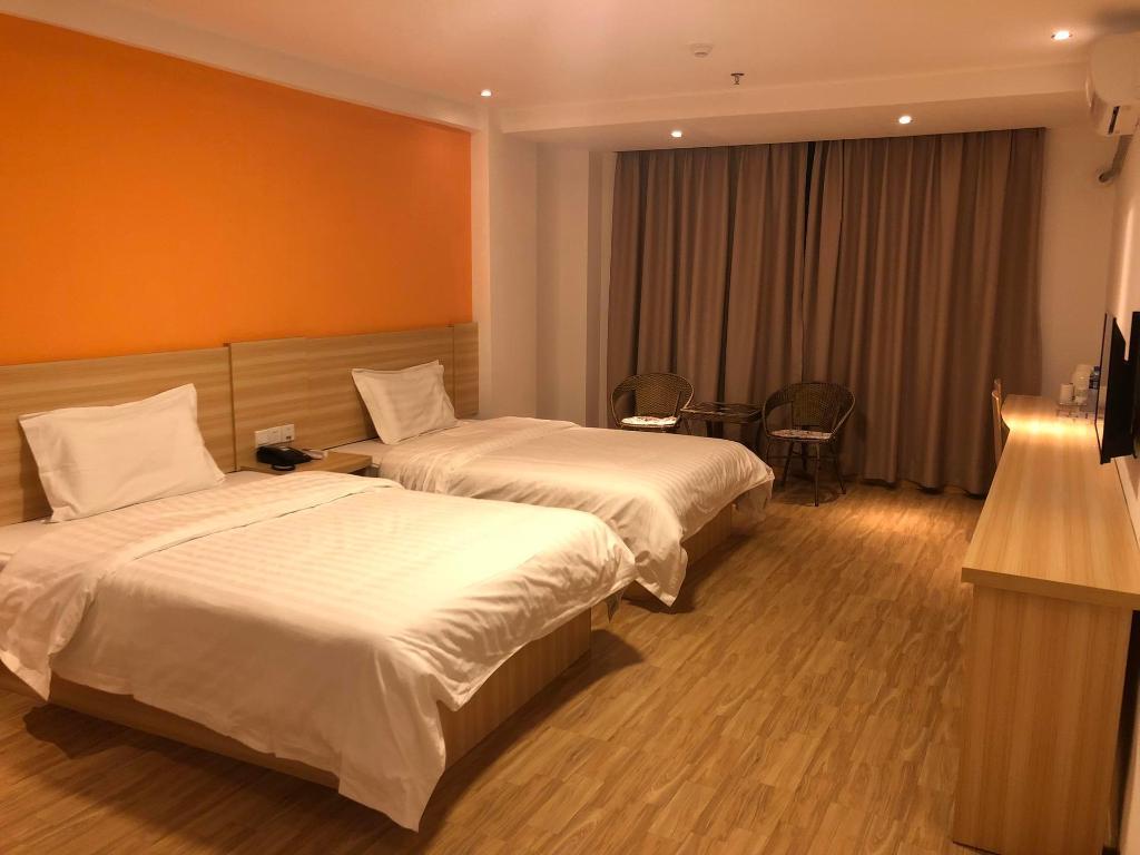 7 Days Inn (Zhuhai Haiquanwan Pingsha) 17/55