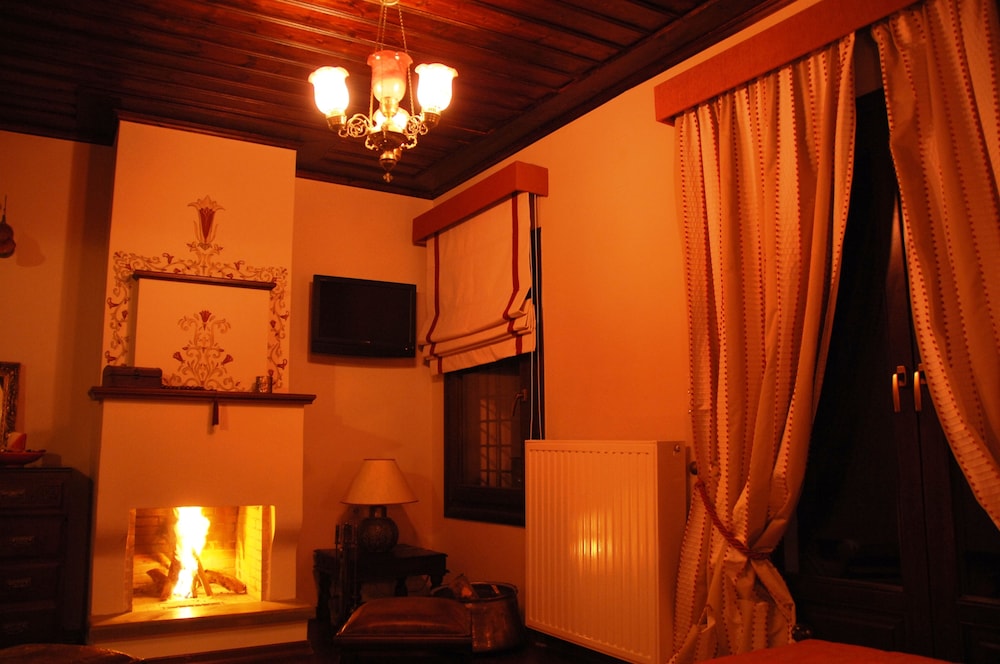Elena Guesthouse 30/50