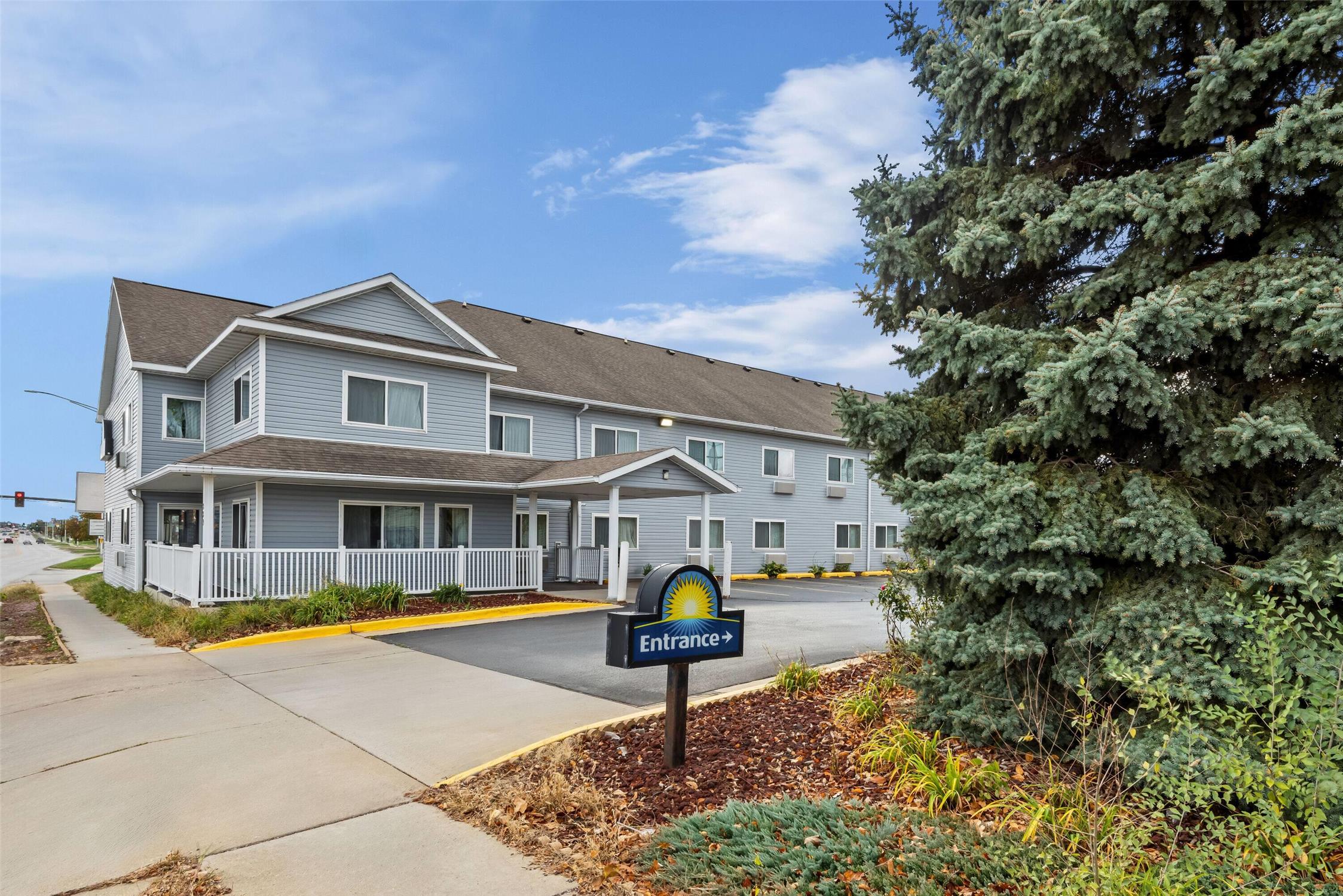 Days Inn by Wyndham Ames 7/33