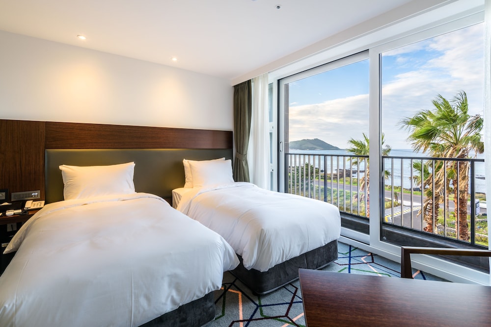 Augila Hotel Jeju Oceano Suites 10/61