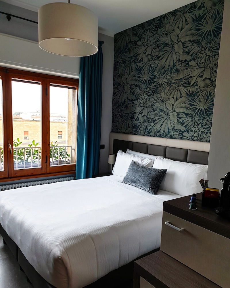 CLASSIC, DOUBLE OR TWIN BED