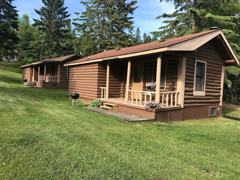 Cascade Lodge 48/50