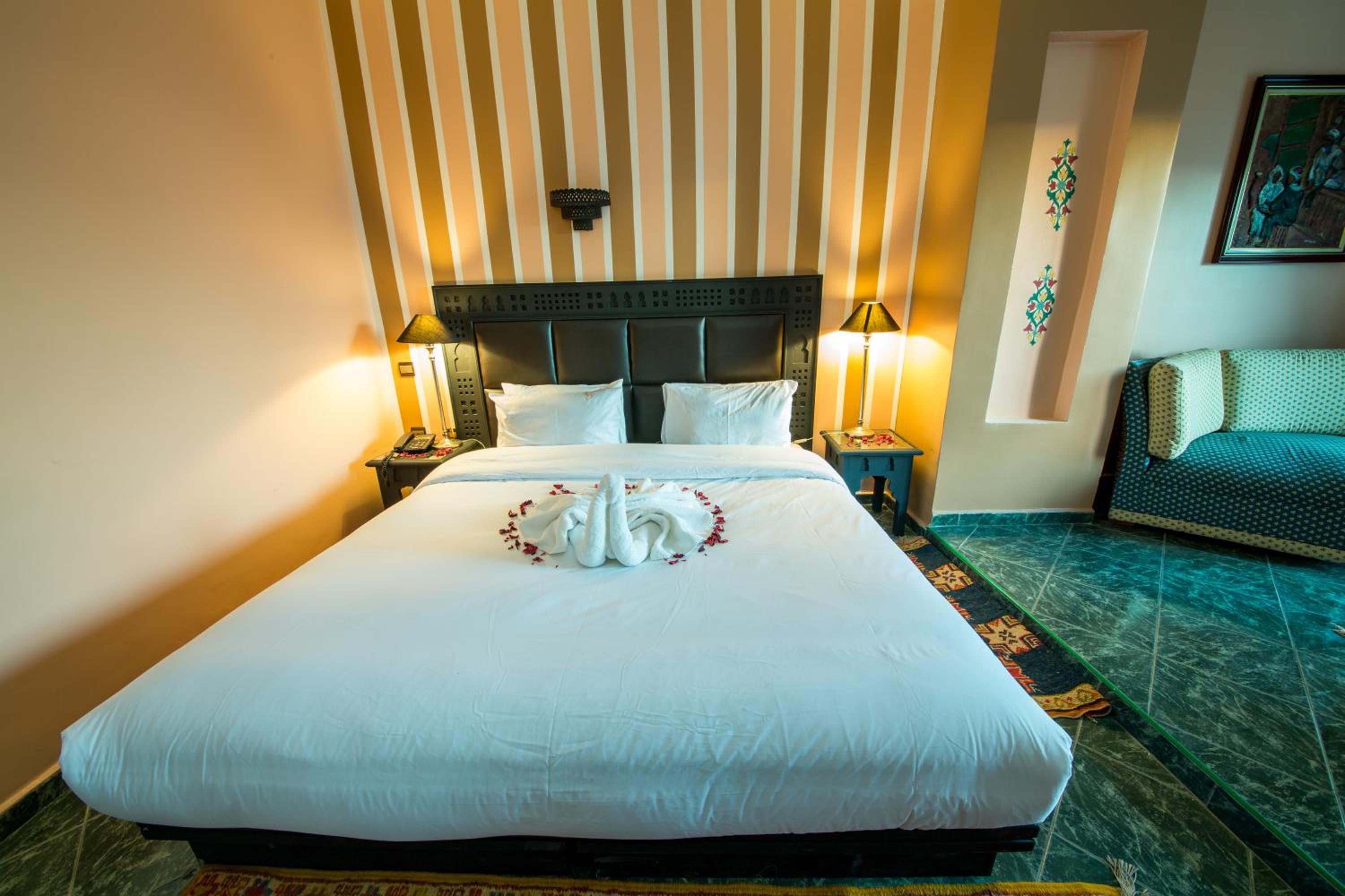 AKOUAS HOTEL 20/46