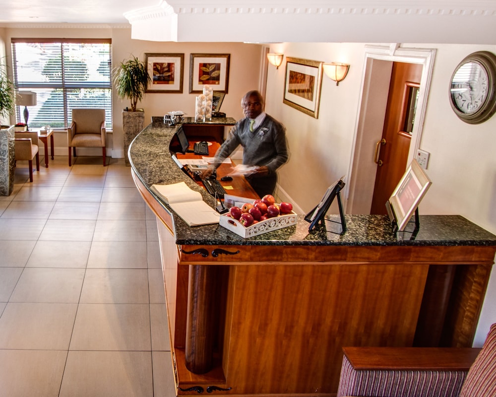 Courtyard Hotel Sandton 28/34