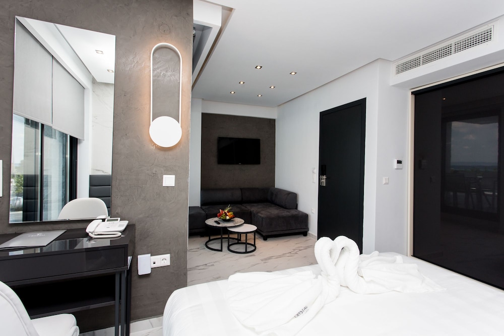 Crystal Villas & Suites 10/39