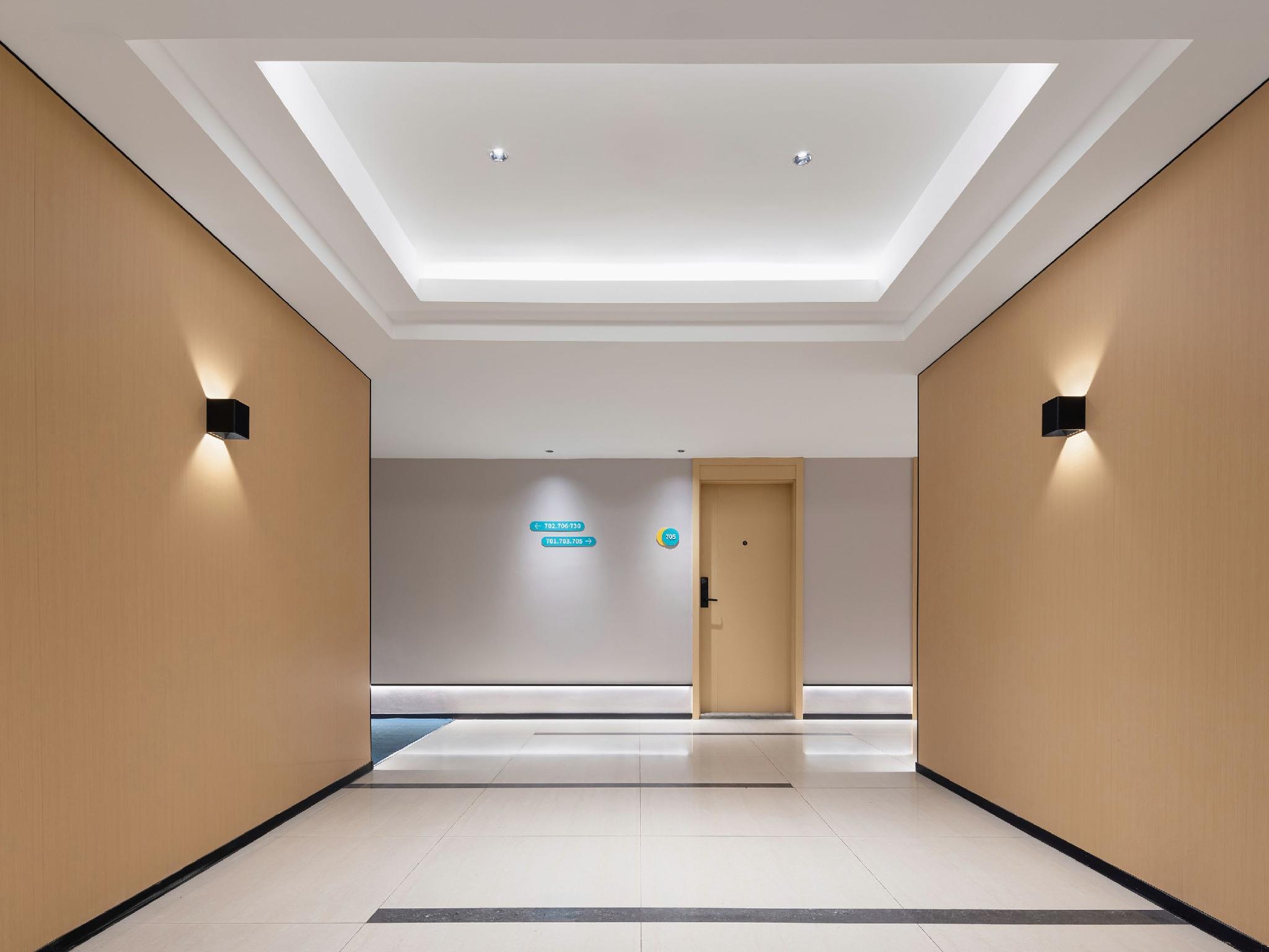 City Comfort Inn (Hezhou Guposhan Avenue) 34/48
