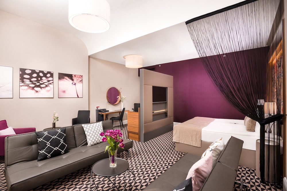 Hotel Moments Budapest 50/75