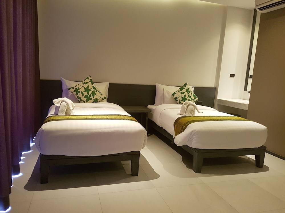 MAEHAAD BAY RESORT 23/68