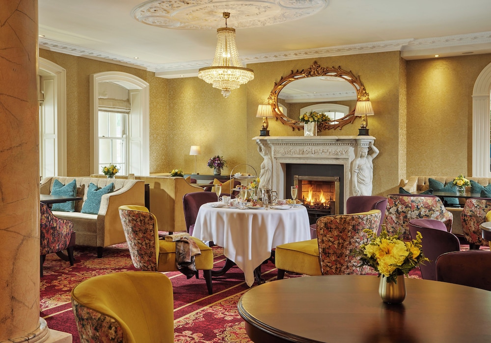 BRIDGE HOUSE HOTEL, LEISURE CLUB & SPA 33/45