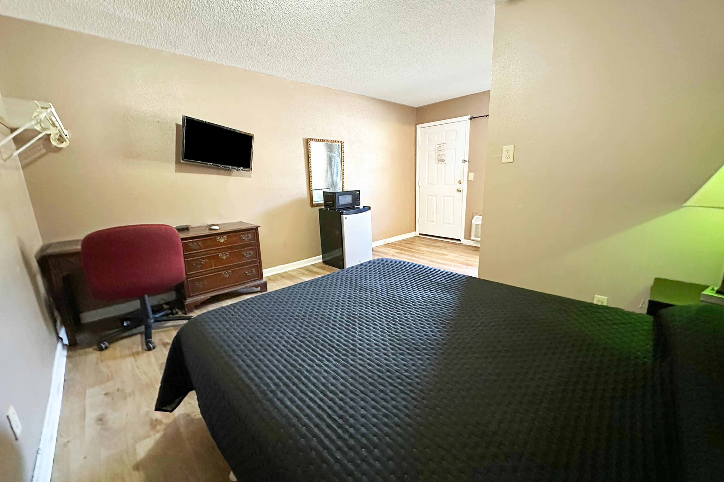 غرفة بريميوم بسرير مزدوج، Sparta Seven Motel By OYO near Milledgeville 2/3