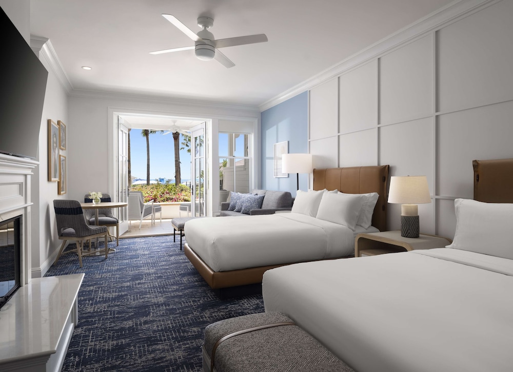 Guest Room, Villa, 2 Queen Beds, Coast View