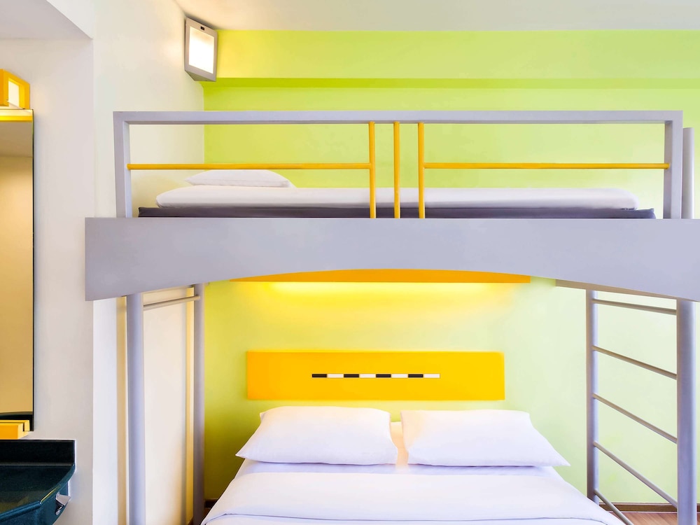 Ibis Budget Jakarta Cikini 18/42