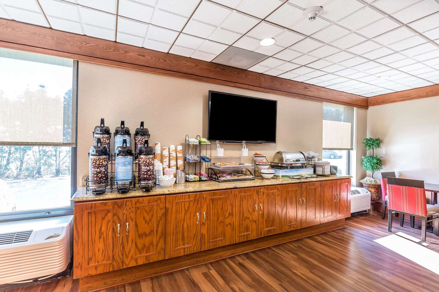 Comfort Inn Shady Grove Gaithersburg Rockville 16/24