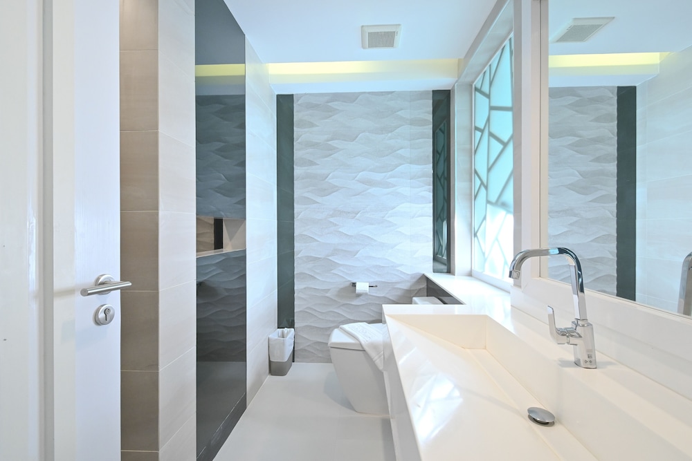 Att Boutique Hotel 64/66